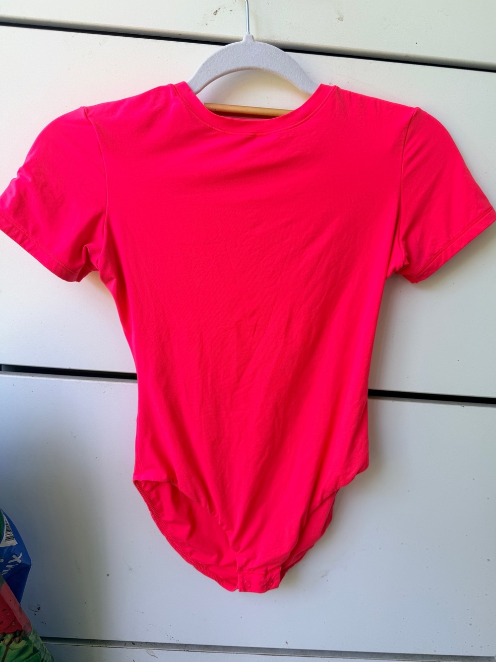SKIMS Fits Everybody T-Shirt Bodysuit Hot Pink Size Small S